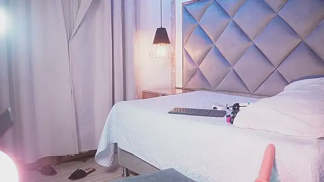 crystal_gilton's Live XXX Chat