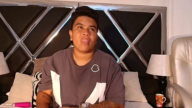 Chat +18 de ZeusSmithh ao vivo