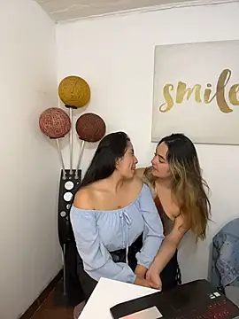 Živý XXX chat Antonella_Julieta