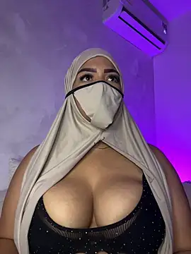 thaira_aly: απευθείας συνομιλία ΧΧΧ