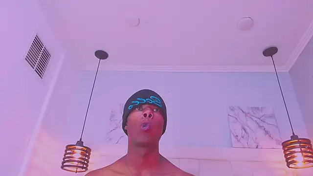 Santiago_Ortiz_ Show Webcam