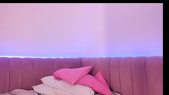 LucineArias live XXX chat