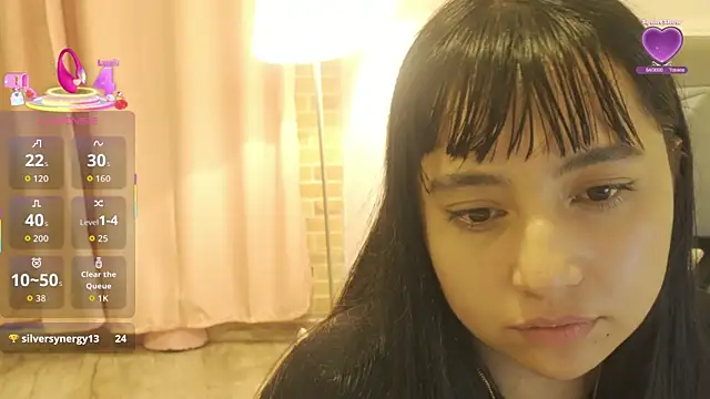 EmmitaGarcia's Live XXX Chat