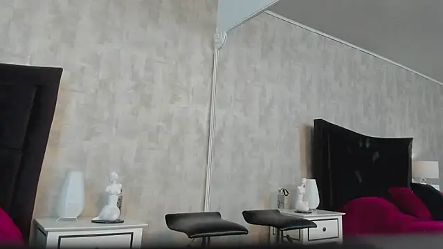 Pokazy przed kamerką – NahomyCarther