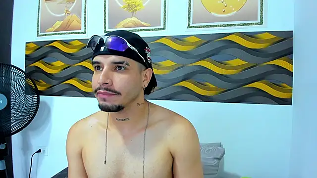Chat XXX ao vivo de Leon_Hotx