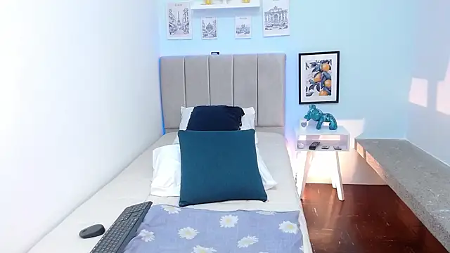 Chat XXX en directo de Emma_Brm