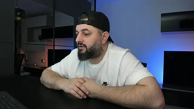 Chatroom XXX en direct de DravenPeak