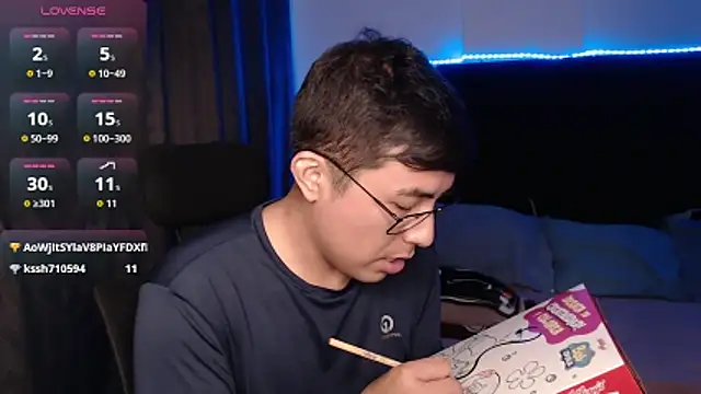 andrewmhilton_のウェブカメラショー