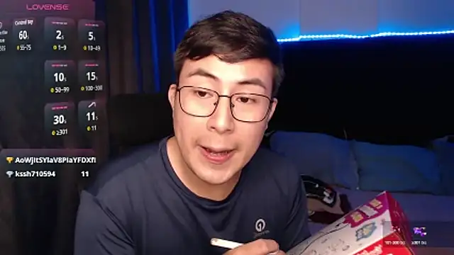 andrewmhilton_のウェブカメラショー