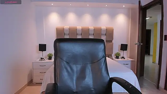 Chat XXX en directo de Alicee_Broownn