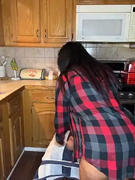 Chatroom XXX en direct de LittleMissEeve