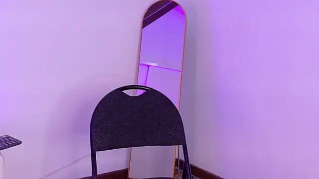 CathMeow_ Adlı Modelin Canlı XXX Sohbeti