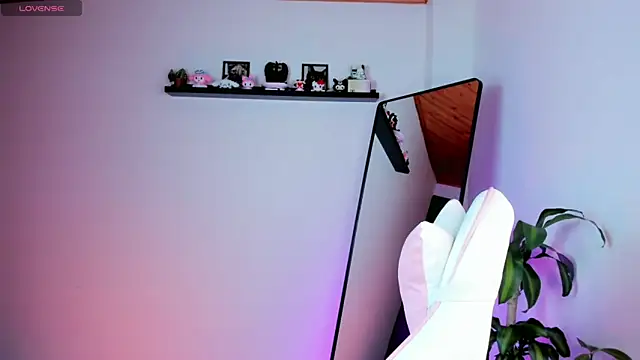 Show modela kali_ka_ na web-kameri