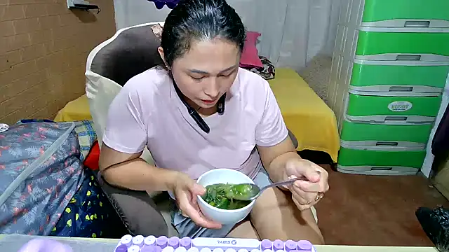 Filipina_Desire Live XXX-Chat