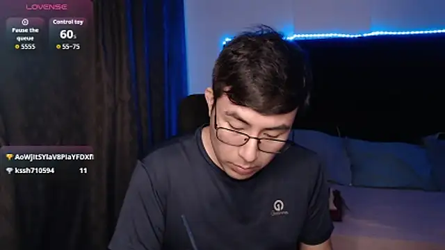 andrewmhilton_ 网络视讯表演