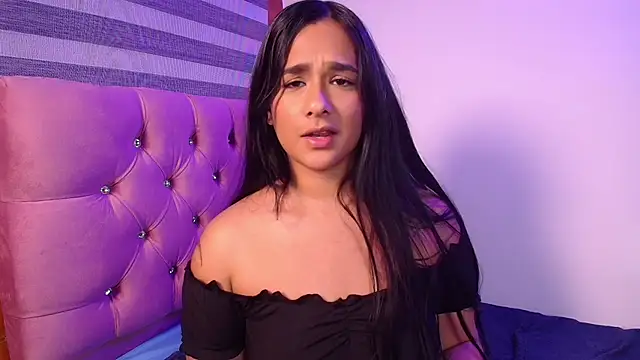 Maeena Live XXX-chat