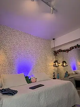 EMILIIA_RICHTER__ Adlı Modelin Canlı XXX Sohbeti