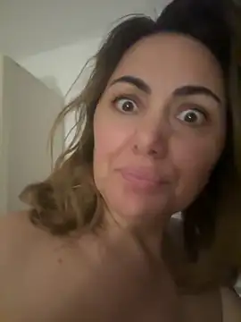 Emma_roqueen live XXX chat