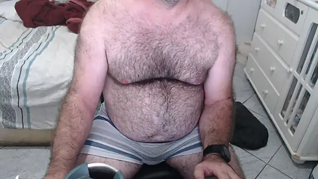 MysterBearMG Webcam Show