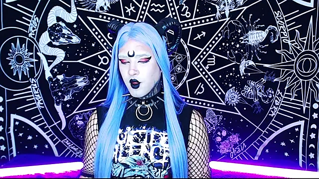 naomi_satan Adlı Modelin Web Kamerası Şovu