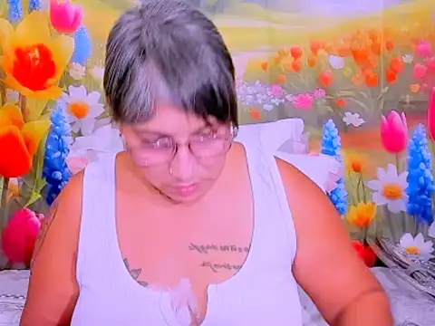 دردشة indianroxy الجنسية المباشرة