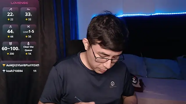 andrewmhilton_ Chat XXX in diretta