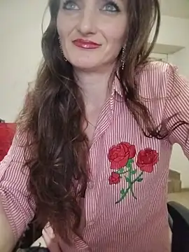 Chatroom XXX en direct de CrazyMaya39