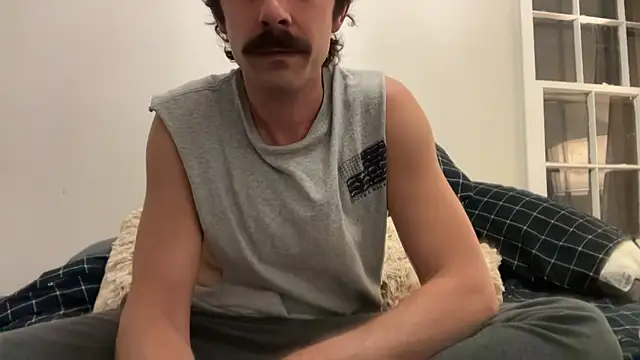 RawSlutMaker's Live XXX Chat