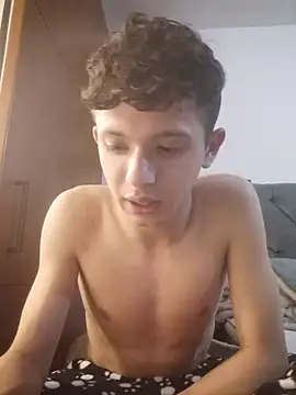 Daniel_Roy: απευθείας συνομιλία ΧΧΧ