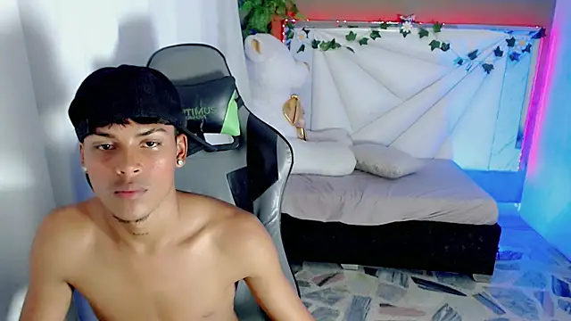 Angel_foxc_ Webcam show