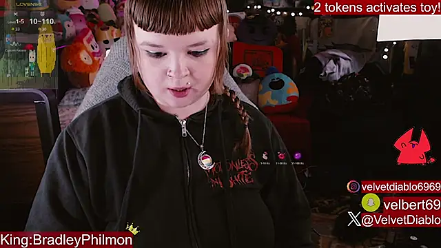 VelvetDiablo webcam show