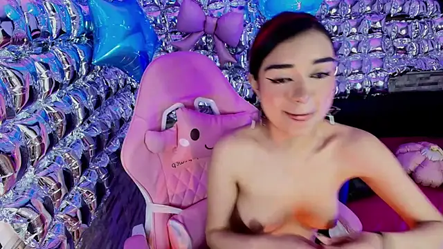 Chat XXX en directo de lala_cherry