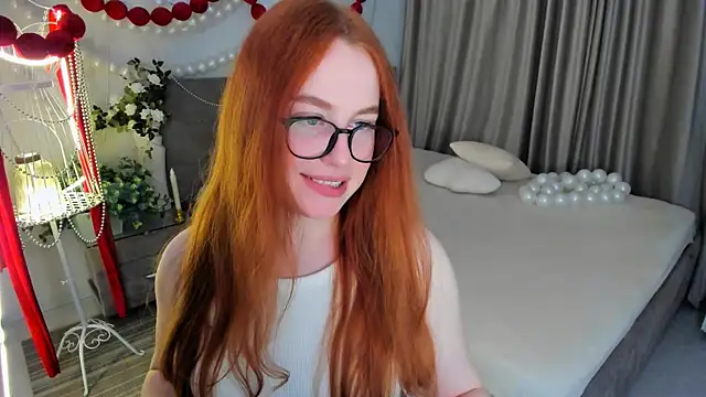 AirySilhouette Adlı Modelin Canlı XXX Sohbeti