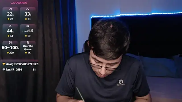 andrewmhilton_ Live XXX Chat