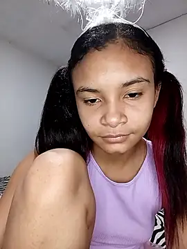 Chat +18 de liz7skinny ao vivo