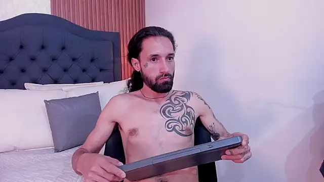 Chatroom XXX en direct de Hisoka_011