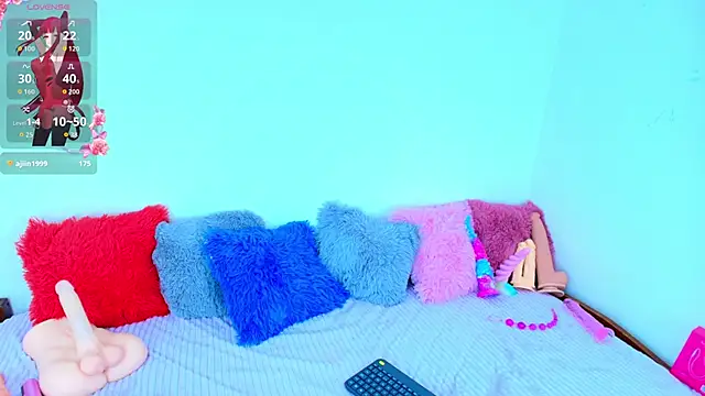 Cloee_Lovee élő XXX-chatje