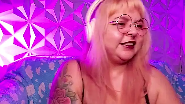 Satyn_doll's Webcam Show