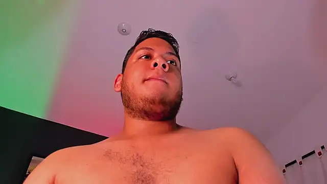 Akon_2XXXのウェブカメラショー