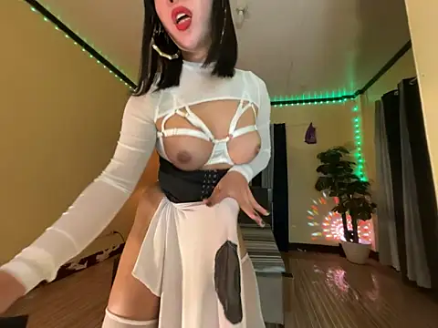 SEDUCTRESSxBIGCOCK live XXX chat