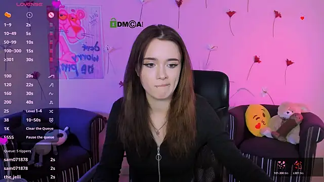 liana_kisses 现场XXX聊天