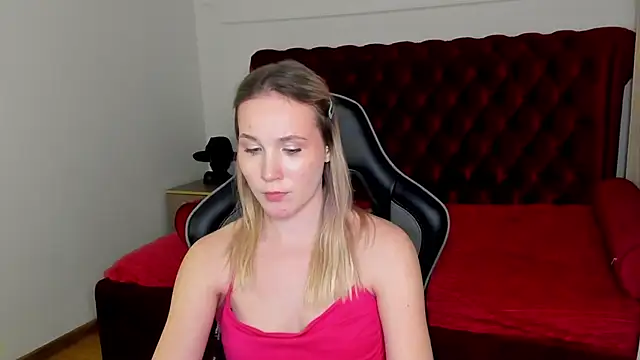 Chat XXX ao vivo de ElaraVoltage