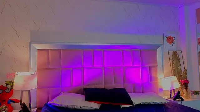 Živý XXX chat AlanaOdison