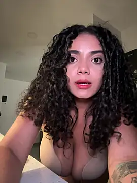 Živý XXX chat Curlyierr