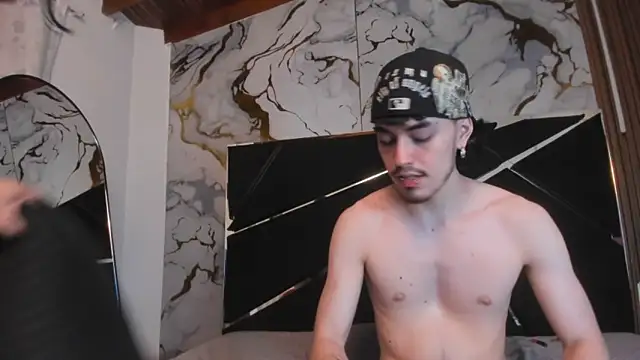 XXX chat uživo modela Couple_In_Heat