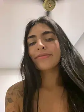 DaphneUwu Adlı Modelin Web Kamerası Şovu