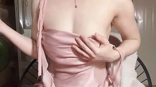 Chat XXX en directo de LinhChi_9x