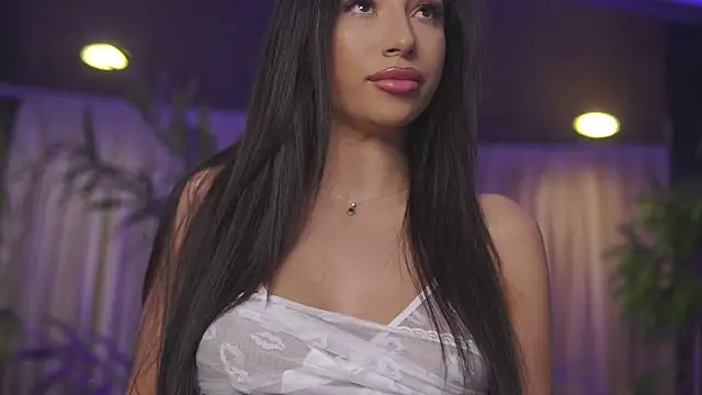 Онлайн чат XXX GinaValentinna