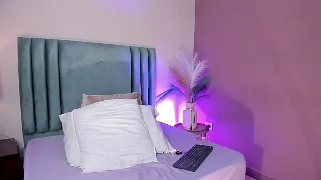 Zamira_Taylor – Naživo XXX chat