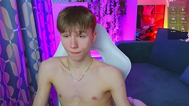 cuMte_boyのライブXXXチャット